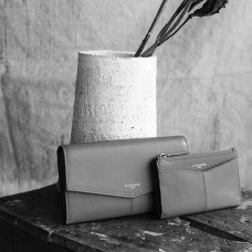 Le Tanneur Charlotte All-in-One Companion In Black Leather
