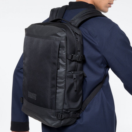 Eastpak Tecum M Sac à Dos 15″ 80w cnnct Coat porté