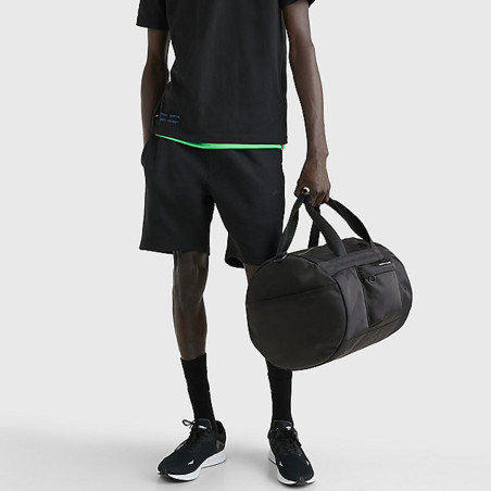 Tommy Hilfiger Th Skyline Sports and Weekend Bag Bds Black