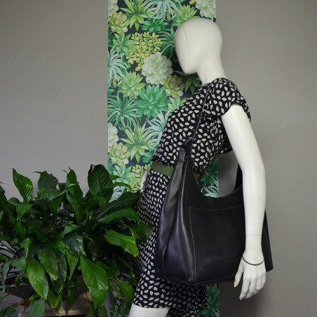 Les Ateliers Fourès Amazone Grand Shoulder Bag A700 Black
