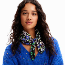 Desigual Flores Foulard carré plissé Musgo porté