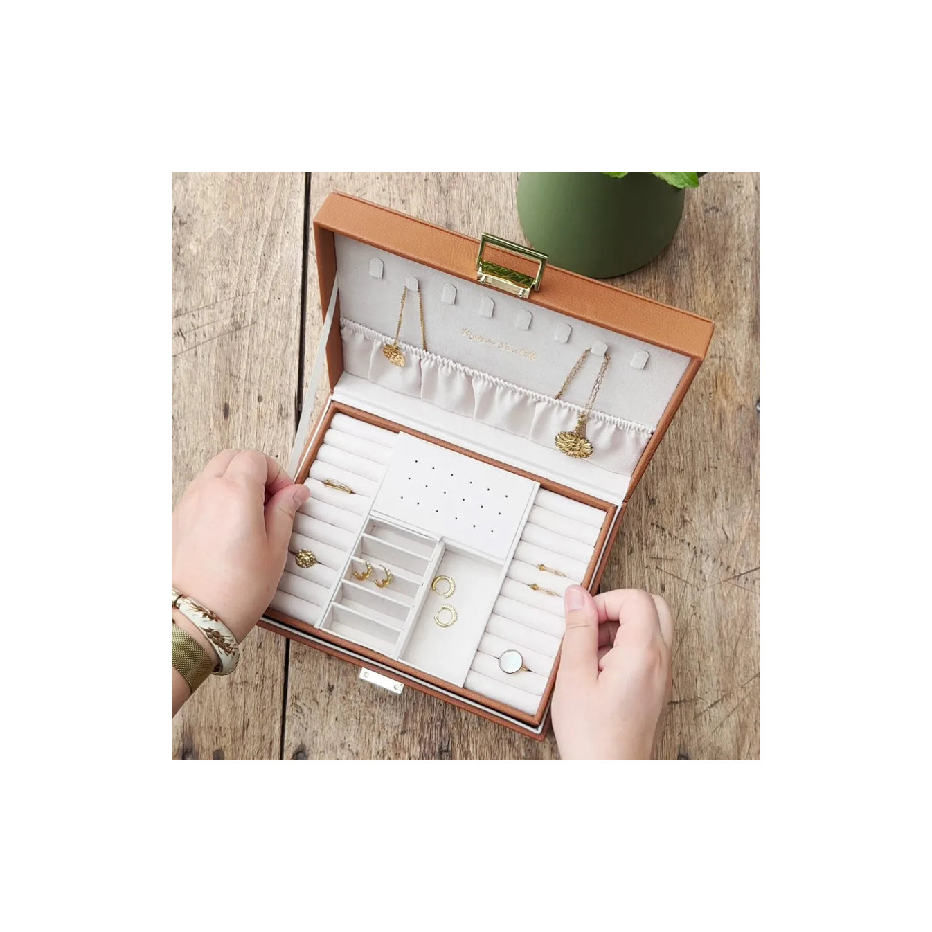 Maison Scarlett Louise C PU Camel Jewelry Box