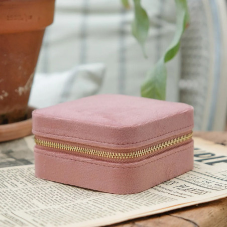 Maison Scarlett Travel Jewelry Box Corinne Velvet Rose