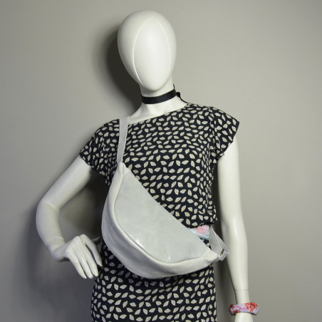 Farfouillette Half Moon Banana Bag 3040 beige