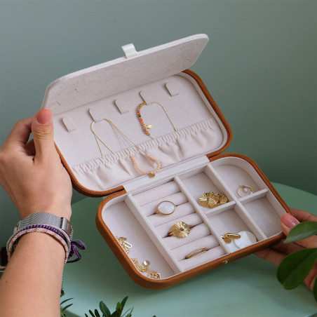 Scarlett Brigitte Camel Velvet Travel Jewelry Box
