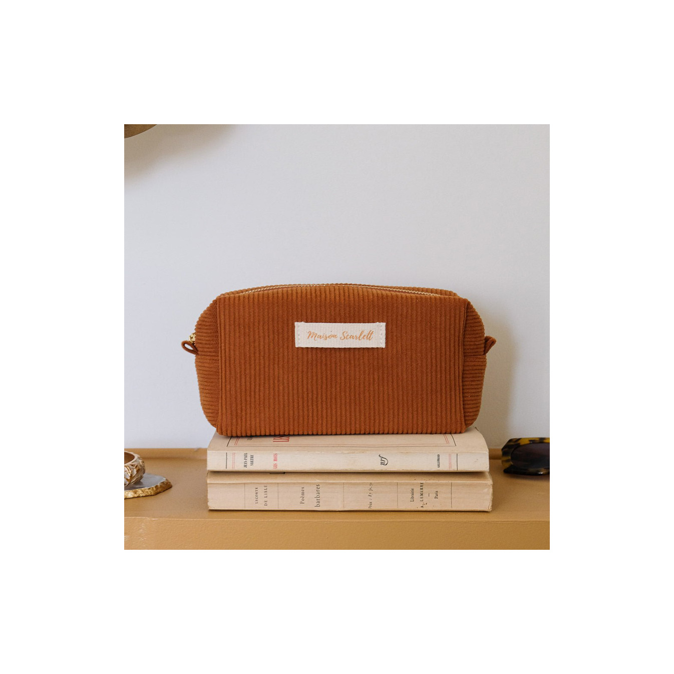 Maison Scarlett Charlotte Camel S Ribbed Velvet Toiletry Bag