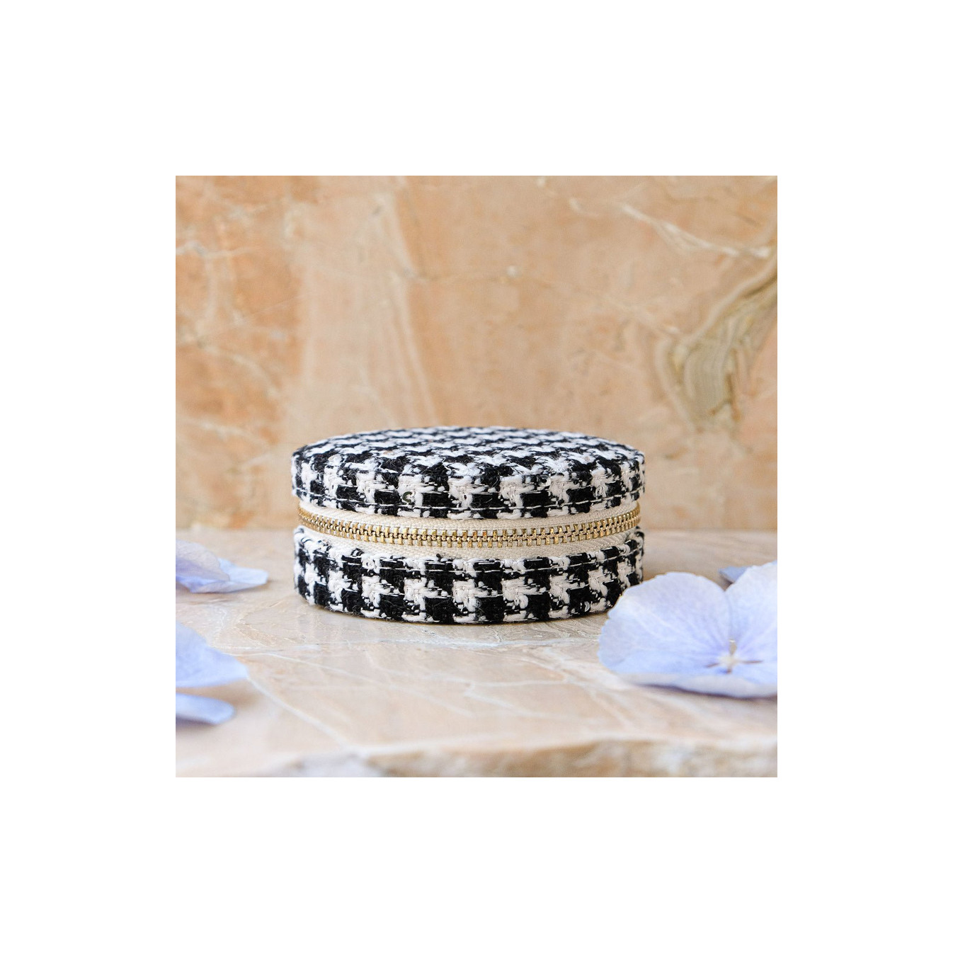 Maison Scarlett Travel Jewelry Box Yvonne in Chicken Feet