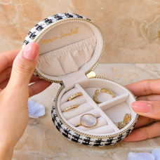 Maison Scarlett Travel Jewelry Box Yvonne in Chicken Feet