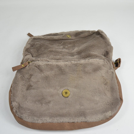 Le Voyage en Panier Calidou Besace Taupe ouvert