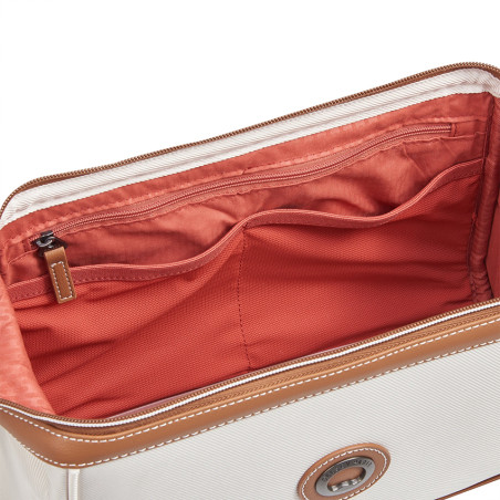 Delsey Chatelet Air 2.0 Toiletry Bag Weekend Angora