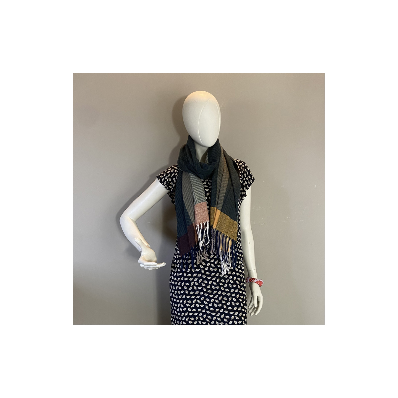 Atoll Palm Fringed Scarf Dark Green