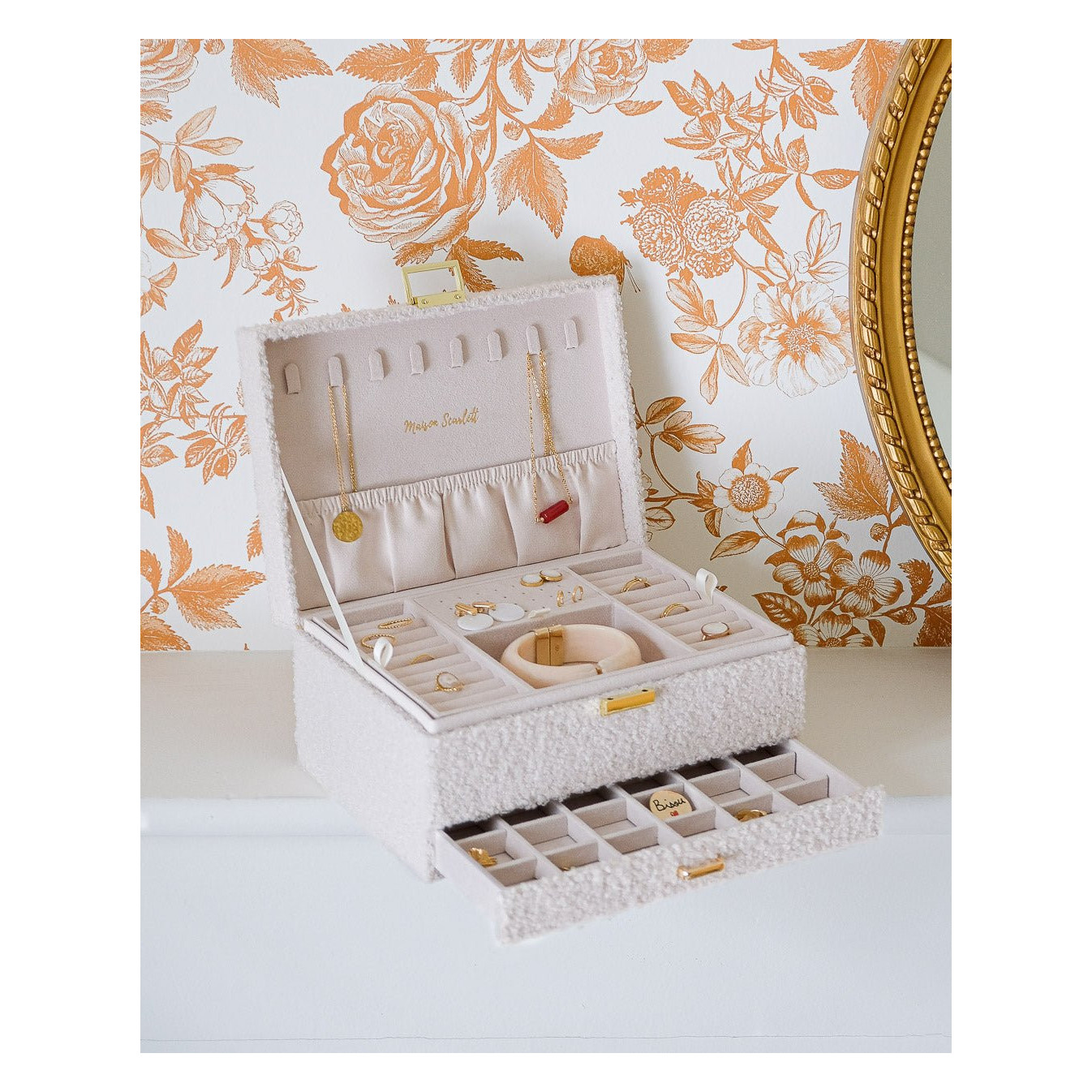 Maison Scarlett Jewelry Box Denise in White Teddy Bear