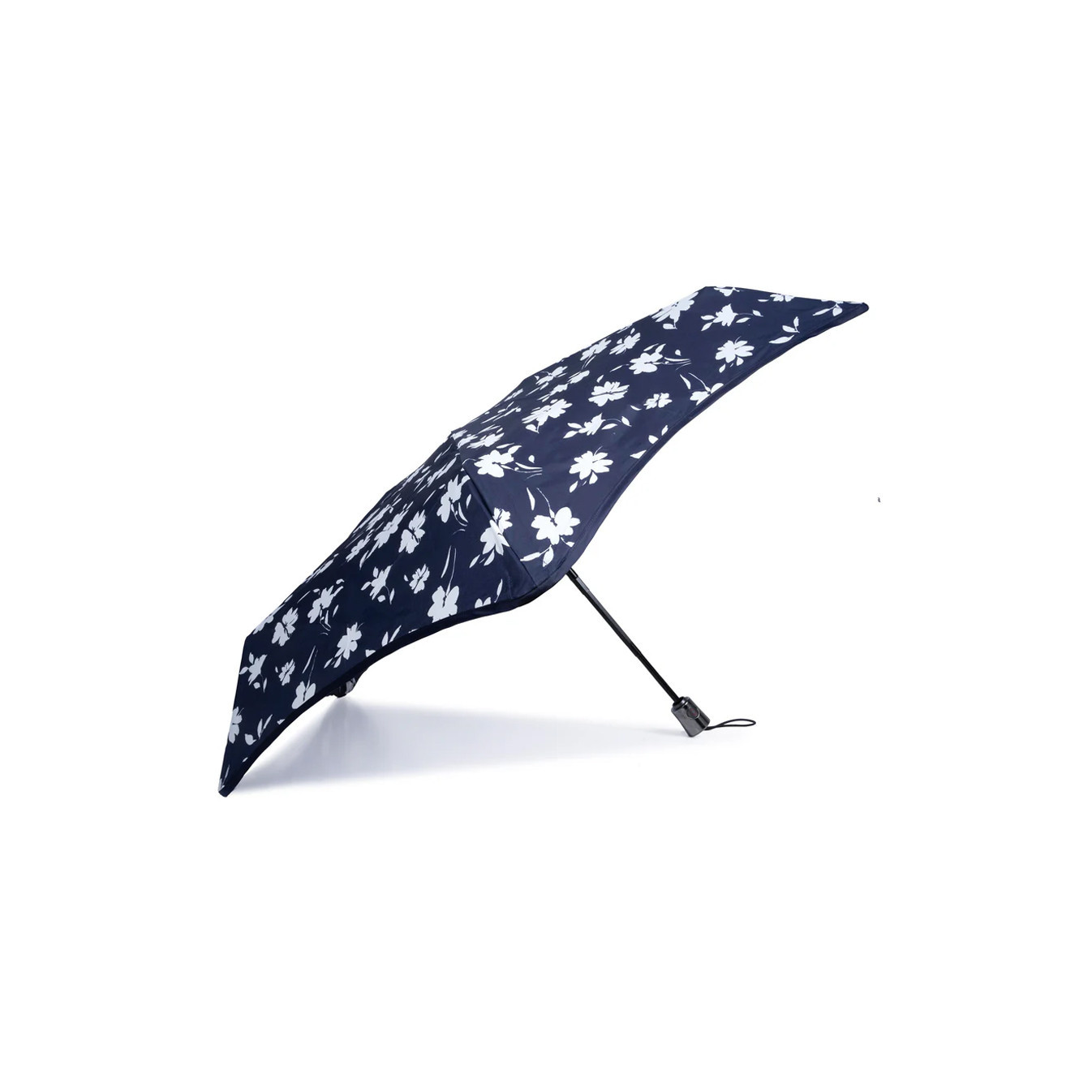 Isotoner X-Tra Solid Folding Umbrella Sea Flower: face the rain wit...