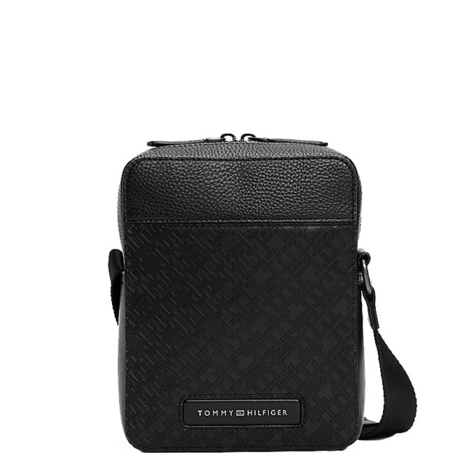 Tommy Hilfiger TH Monogram Messenger Bag Grainy Effect BDS Black