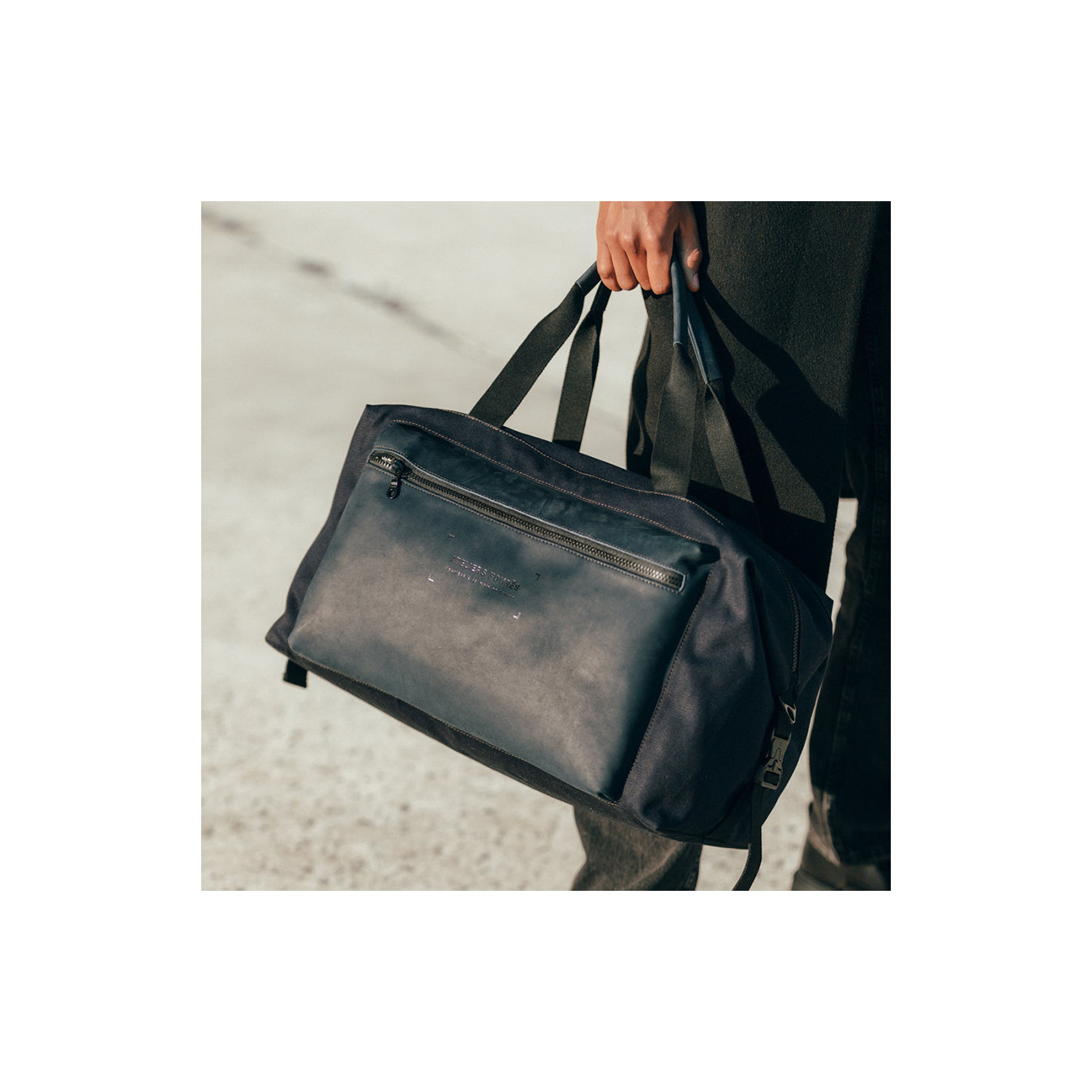 Ateliers Fourès Aristote Cabin Bag Canvas and Leather R925 Midnight