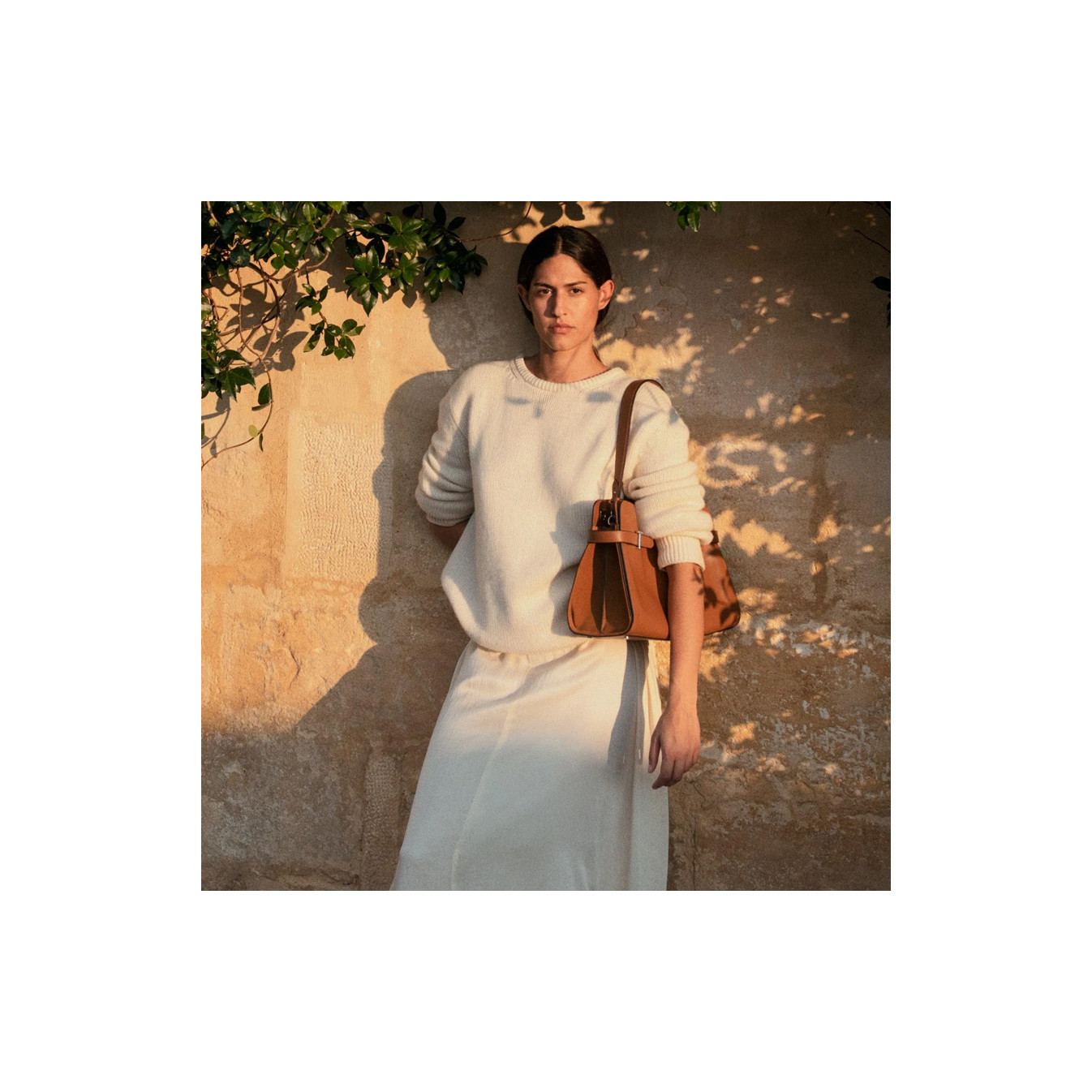 Le Tanneur Emilie Grand Sac Porté Epaule En Cuir Lisse Tan