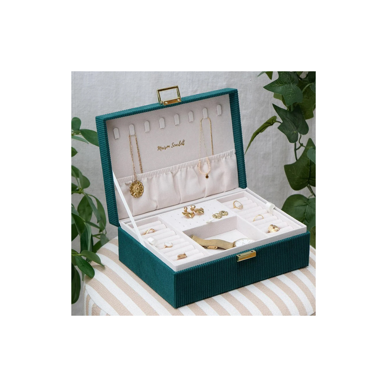 Maison Scarlett Louise Velvet Côtelé Green Jewelry Box