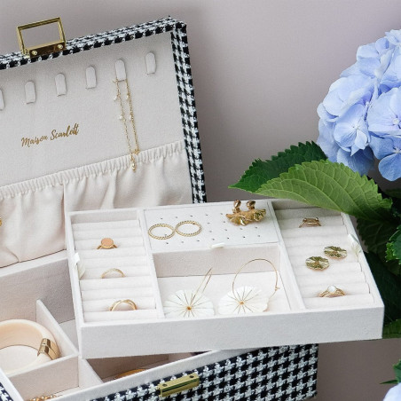 Maison Scarlett Louise Jewelry Box Black Peg Leg