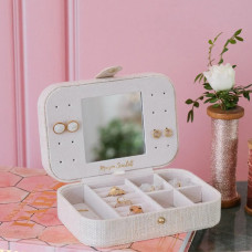 Maison Scarlett Brigitte Travel Jewelry Box in Pink Linen