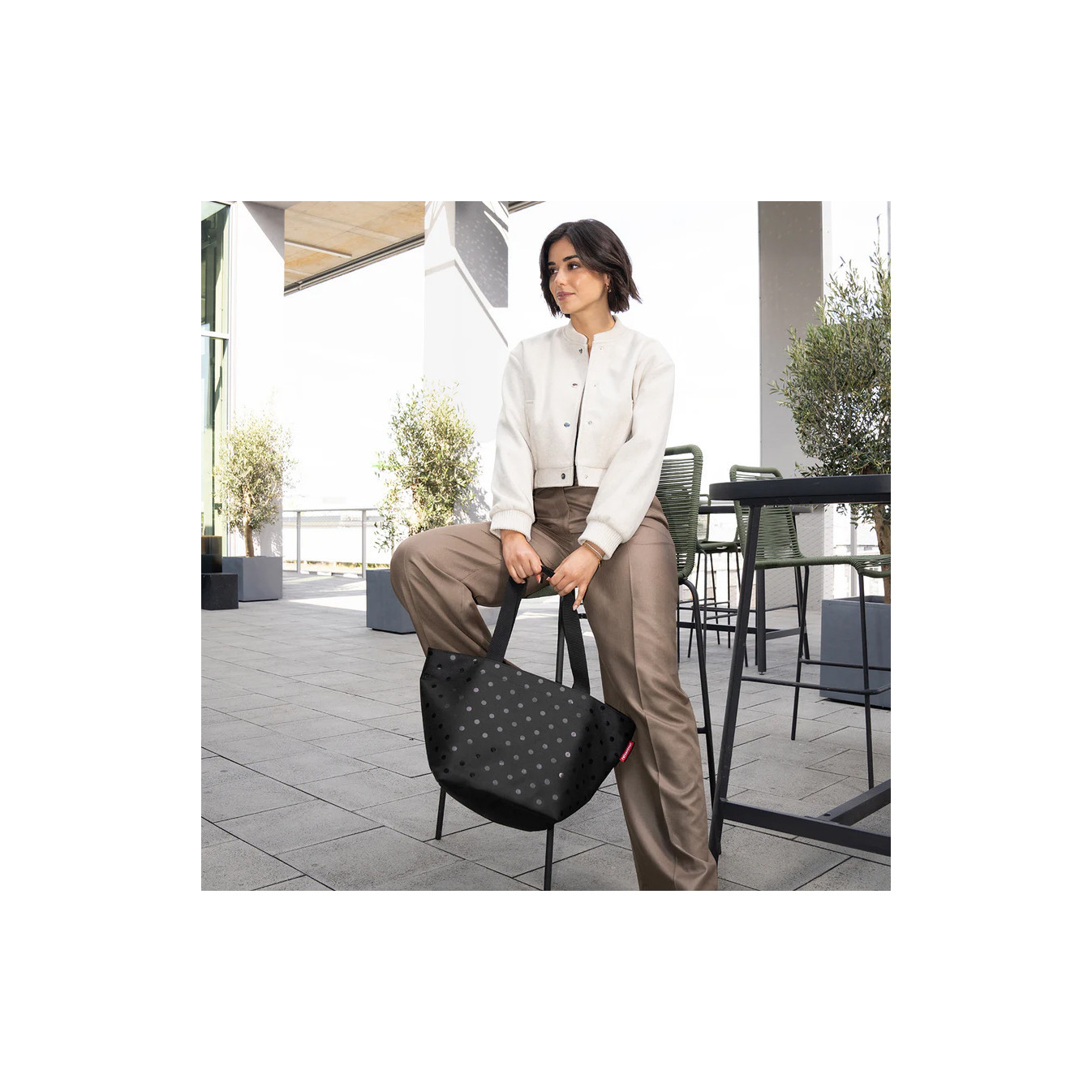Reisenthel Shopper M Shoulder Bag Glossy Dots Black