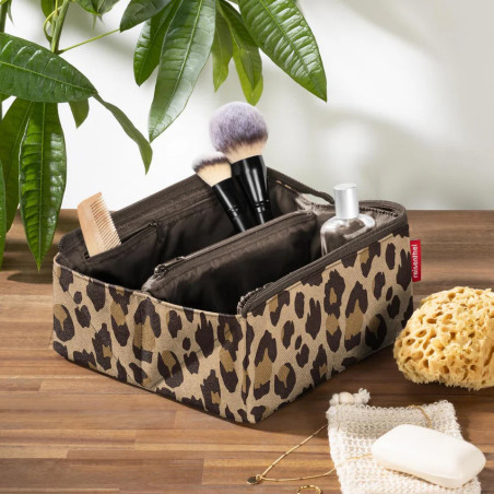 Reisenthel Fold Case Trousse Cosmétique Leo Macchiato ouvert