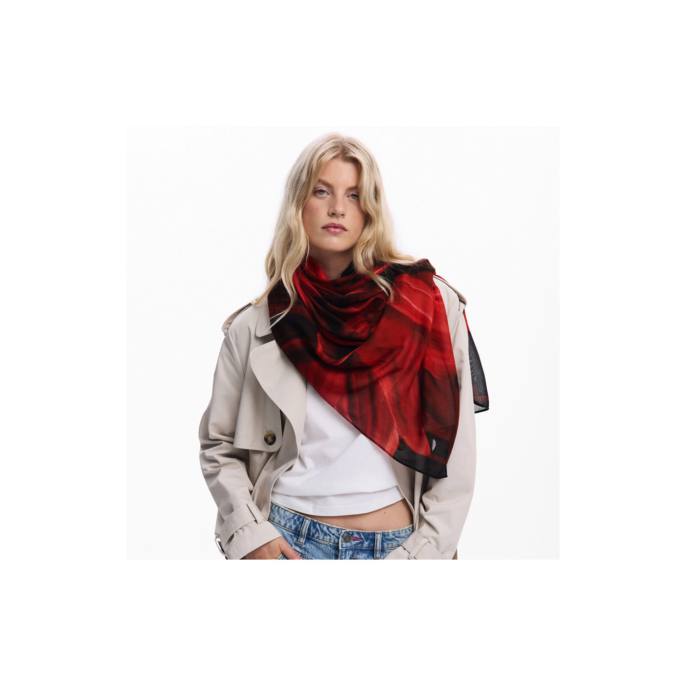 Desigual Flowerina Rectangular Scarf Black