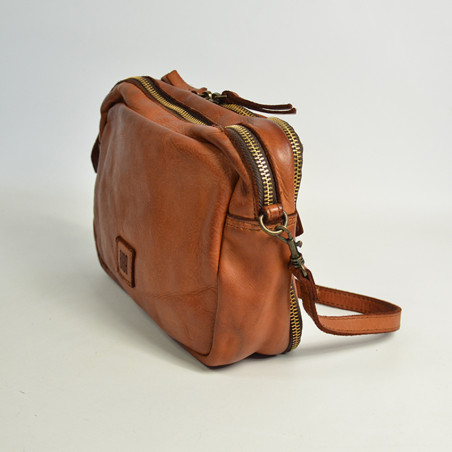 Biba Boston Shoulder Bag in Cowhide Leather BT32 Cuero