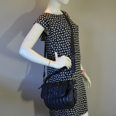Biba Meyers Sac Besace en Cuir Lavé Sculpté MEE1L Negro porté épaule