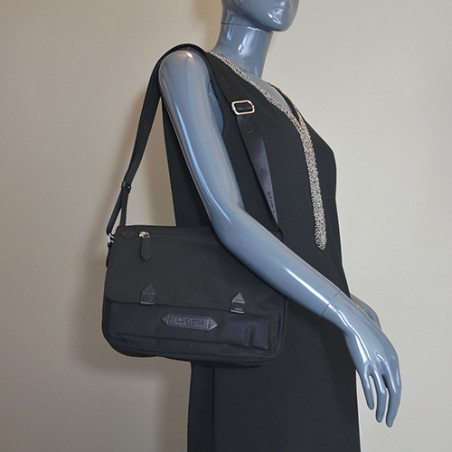 Lancaster Basic Sport Sac Porté Travers 510-26 Noir porté