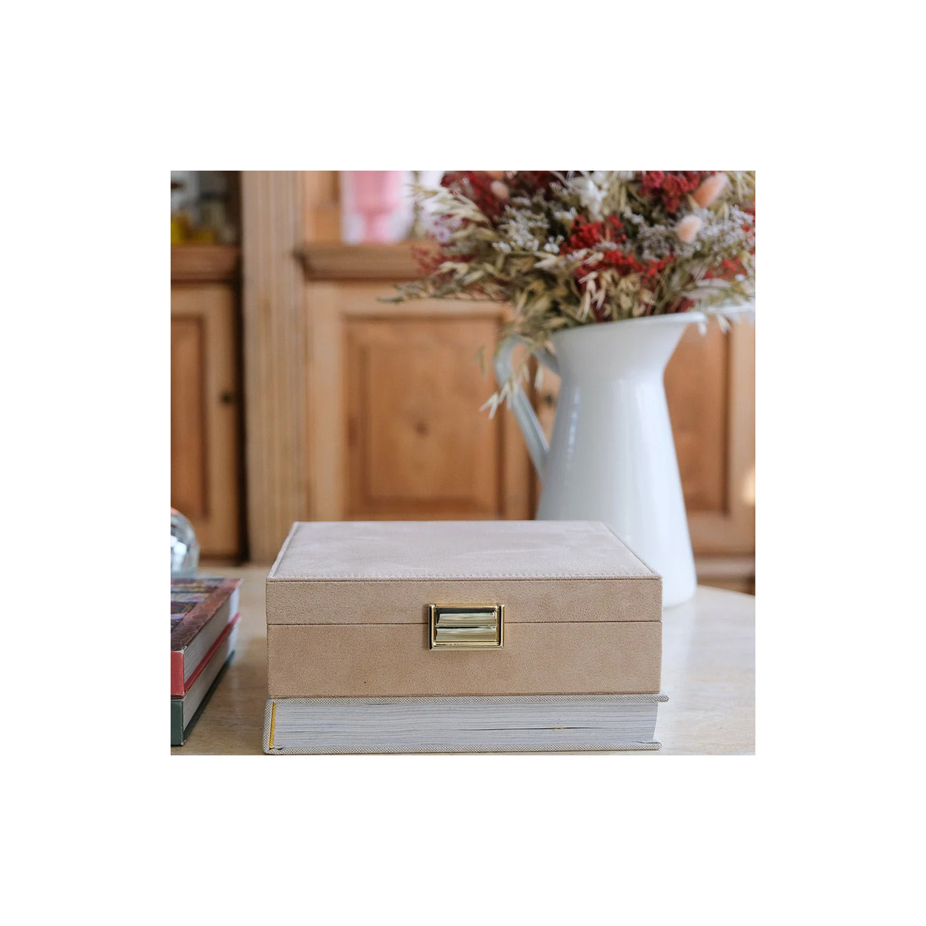 Maison Scarlett Anne Velvet Jewelry Box Beige