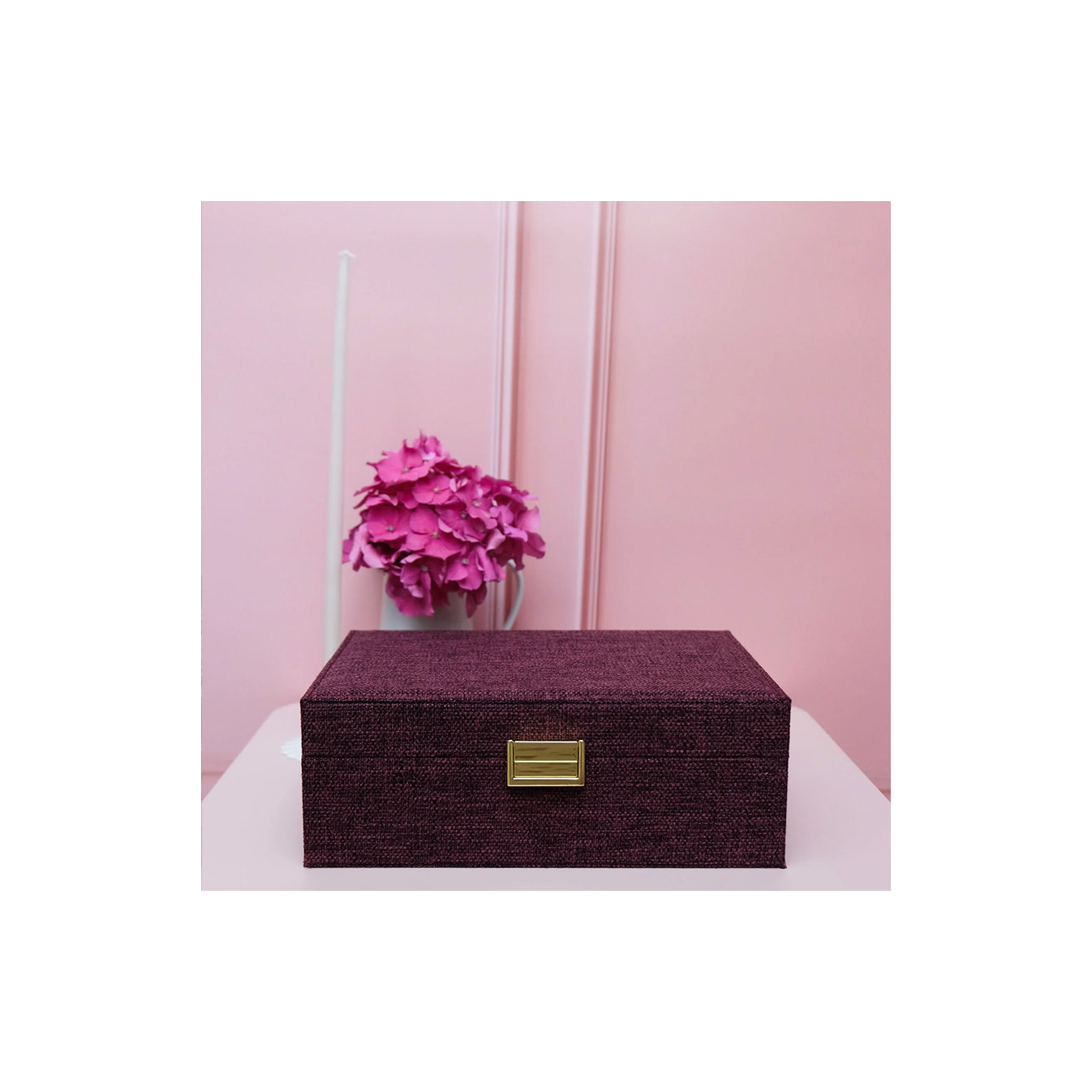 Maison Scarlett Louise Jewelry Box in Bordeaux Lin