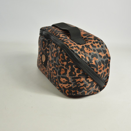 Le Voyage En Panier Fauvette Toiletry Bag Doudoune Leopard Camel