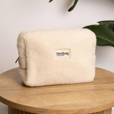 Hindbag Leon Cosmetic Bag Fake Arctic Teddy Fur - Easy to carry for...