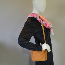 Biba Ely Shoulder Bag Cube in Velvet Leather ELY2L Cuero