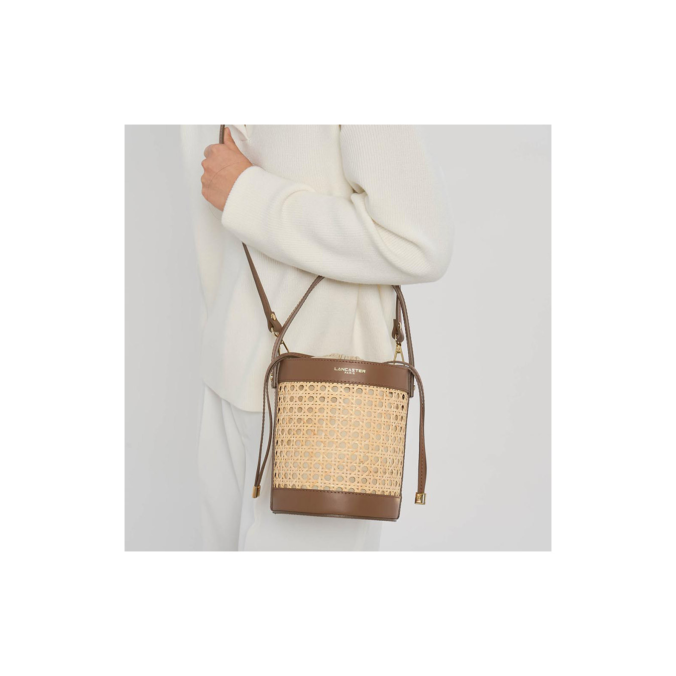 Lancaster Wicker Bucket Bag 480-113 Brown