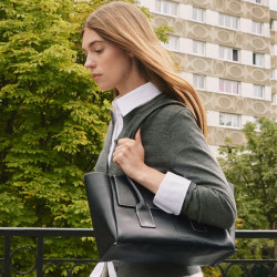 Le Tanneur Elena Medium Tote Bag with Flap Grain Leather