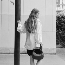 Le Tanneur Juliette Small Hobo Bag in Grained Earth Burnt Leather