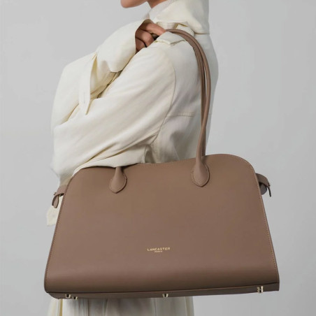 Lancaster Donna Hopper Large Shopping Bag in Smooth Calfskin 531-12...