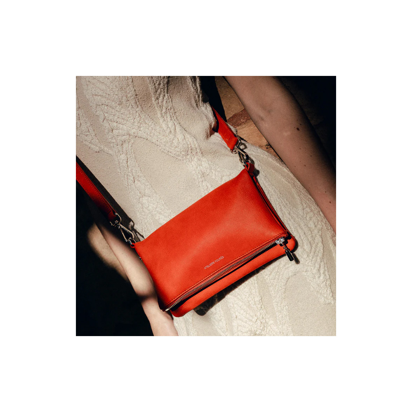 Ateliers Fourès Mycene Mini Pochette A Rabat En Cuir Orange Confite