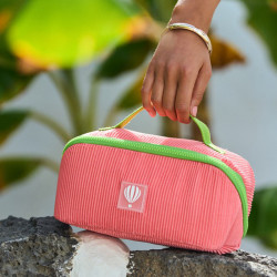 Le Voyage En Panier Bubble Gum Trousse De Toilette Velours Rose