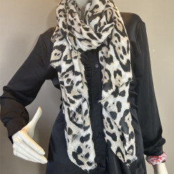 Farfouillette Sunny Leopard Scarf with Gold Leopard Beige Patterns