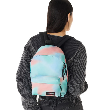 Eastpak Orbit Sac A Dos XS b0w Sparkly Gradient porté