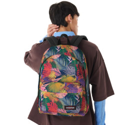 Eastpak Out Of Office Sac à Dos 13" B0N Brize Retro Navy porté