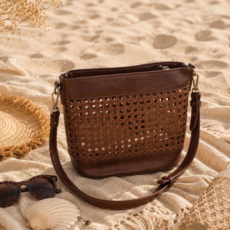 Farfouillette Woven Bucket Bag & Removable Pocket Mocha