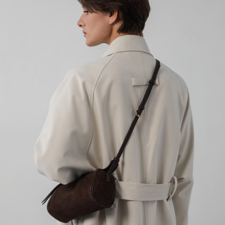 Lancaster Suède Petit Sac Rectangle En Cuir Velours 530-54 Marron porté travers