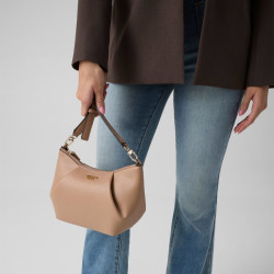 Guess Amorette Sac Besace Et Bandoulière Amovible Beige porté