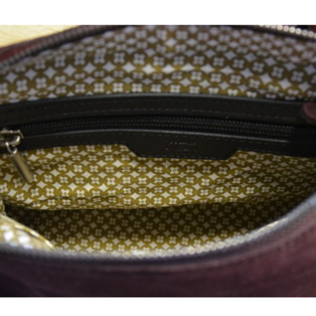Mila Louise Bess 1V Besace En Cuir Et Détails Cloutés Ocre Dark ouvert