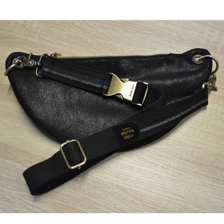 Mila Louise Petra GR Banana Bag Grainy Leather Black