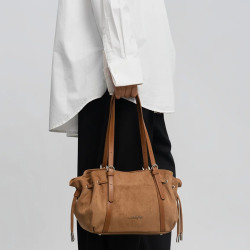 Lancaster Velvet Emma Sac Porté Epaule 518-096 Aspect Suédine Moka porté main