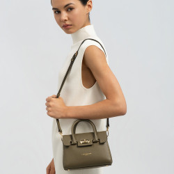 Lancaster Milano Cosmos Mini Sac A Main 547-79 Kaki porté